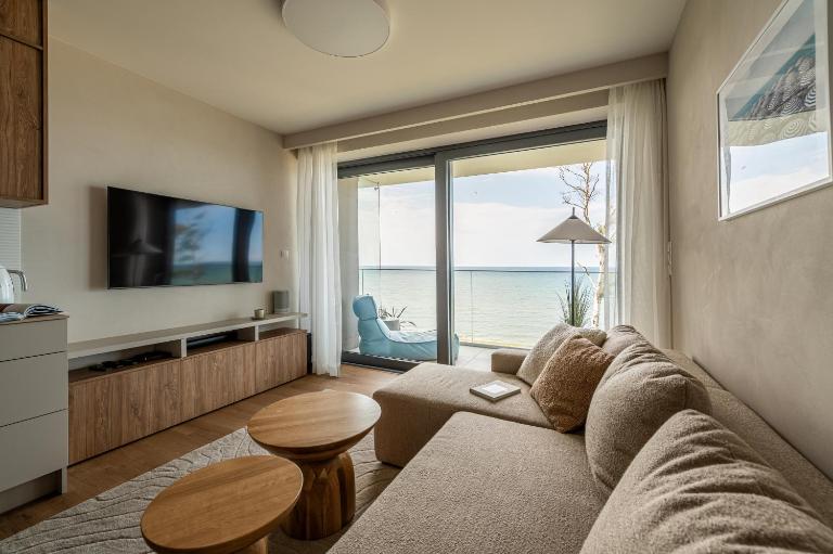 Harbour Pearl Rewal BEST 3-RD FLOOR VIEW! With bikes and SPA acces - B&B Rewal