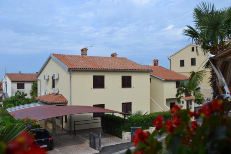 Apartments and rooms with parking space Porec - 24373 - Ferienwohnung Poreč