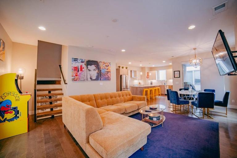 Golden Triangle Townhome at Downtown Denver - B&B Denver