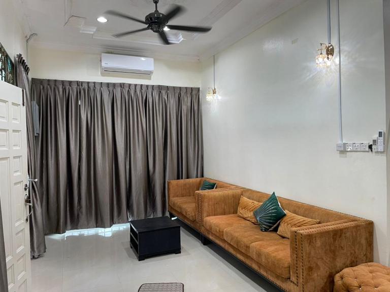 Aliita Homestay - B&B Kota Bharu