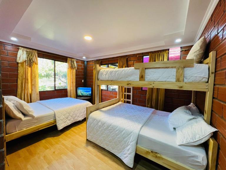 Casa Brisa Volcánica - B&B Baños