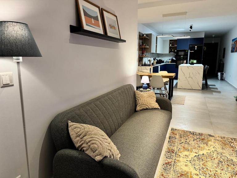 Brand new Gozo escape - Ir-Ramla Apartment, Nadur - Chambres d'hôtes Nadur