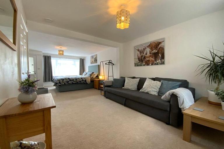 No19 Rowan Close - Bed and Breakfast Whitchurch