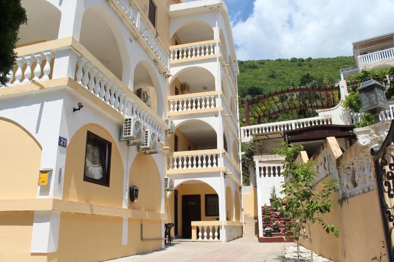 Apartmani Lime - B&B Petrovac na Moru