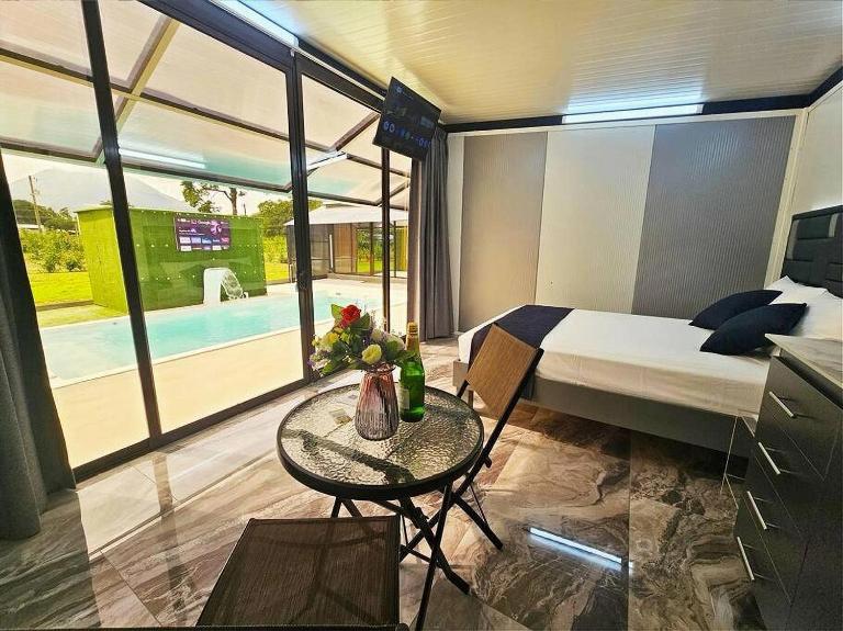 Casa Cristal # 1 - Chambres d'hôtes La Fortuna
