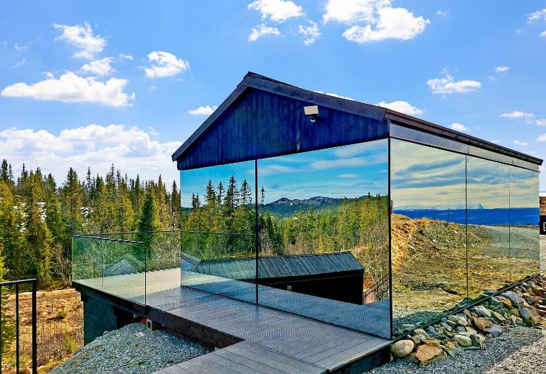 Spegill Escape to Mirror Glass and Breathtaking Calm at 1000m - B&B Aurdal