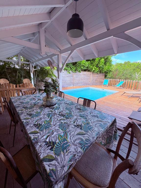 Villa Soualiga Orient Bay 150 m de la plage - B&B Orient Bay