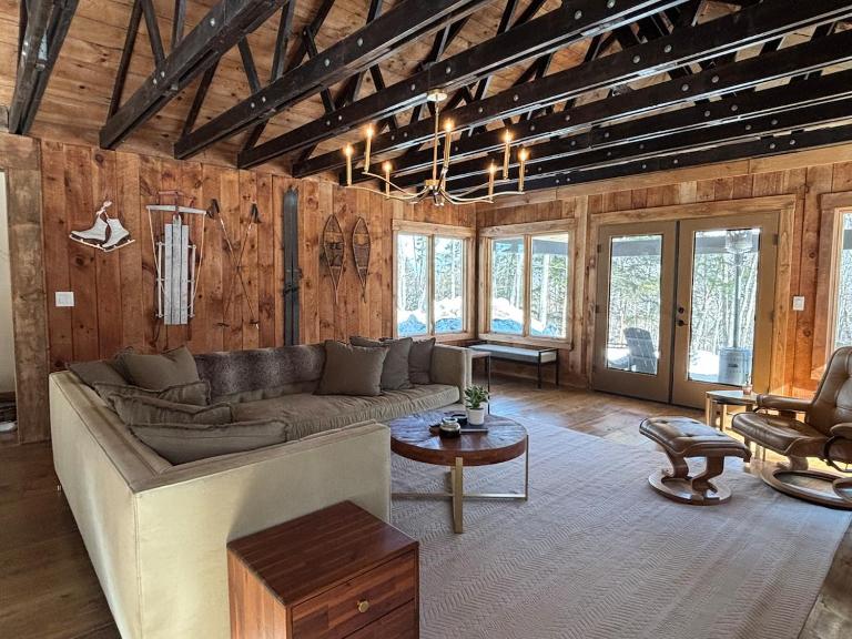 Downtime - Beautiful Mountainside Retreat off Stratton Mtn Rd - B&B Stratton Valley