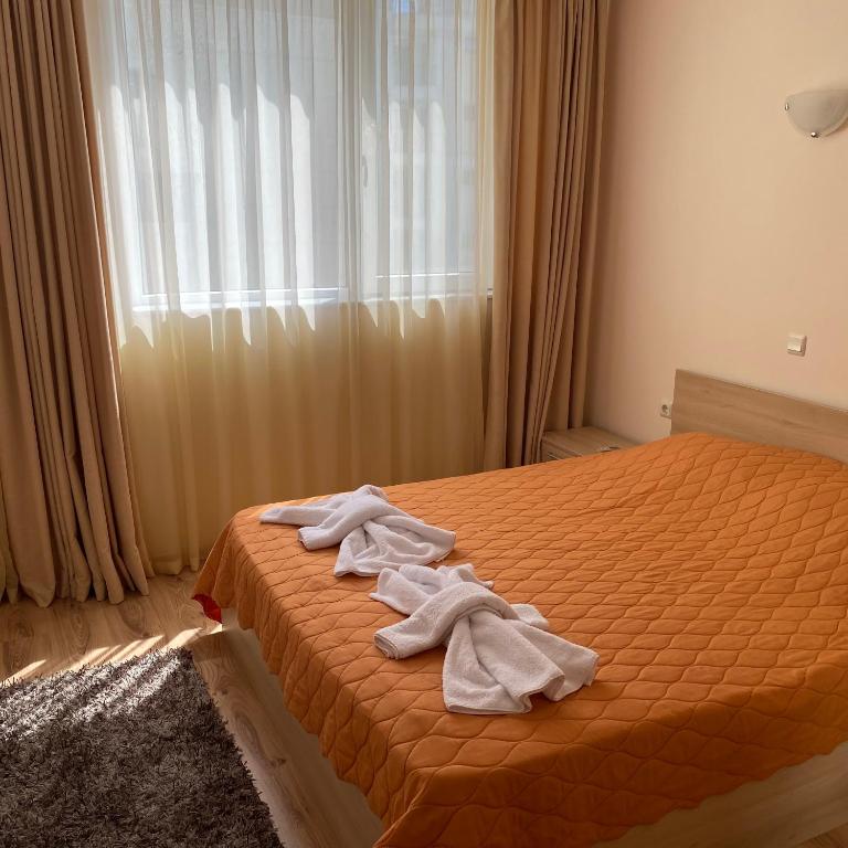 Тристаен апартамент в затворен комплекс - B&B Chernomorets