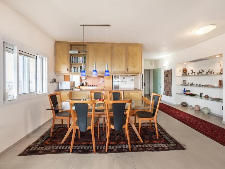 Dreamy Hilltop Grand Apartment - Chambres d'hôtes Herzliya