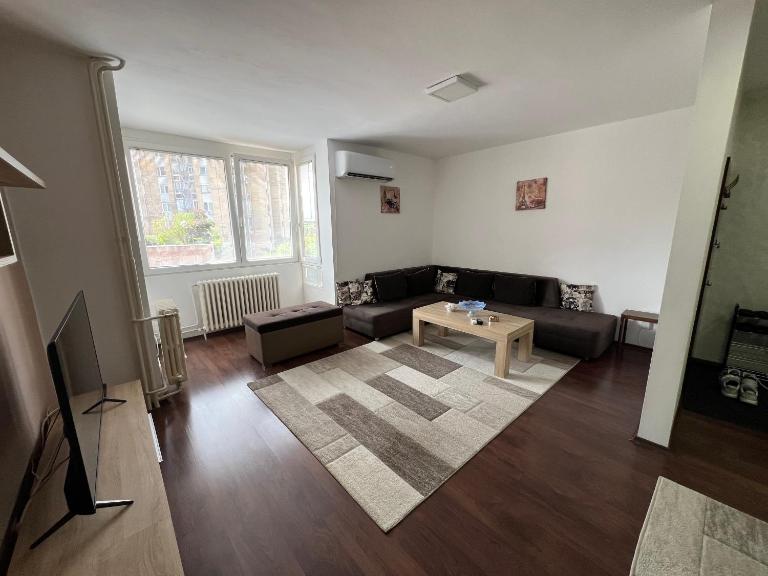 ADA Square Skopje - B&B Skopje