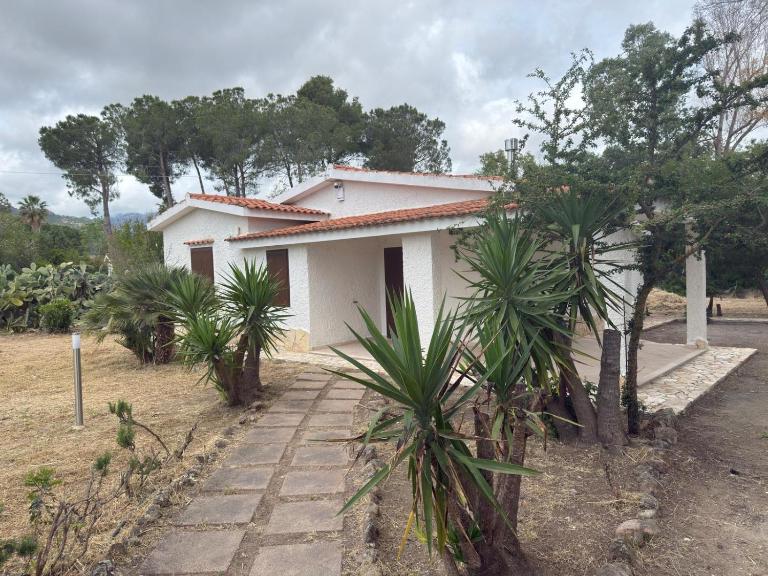 Villa Gioia - Ferienwohnung Is Molas