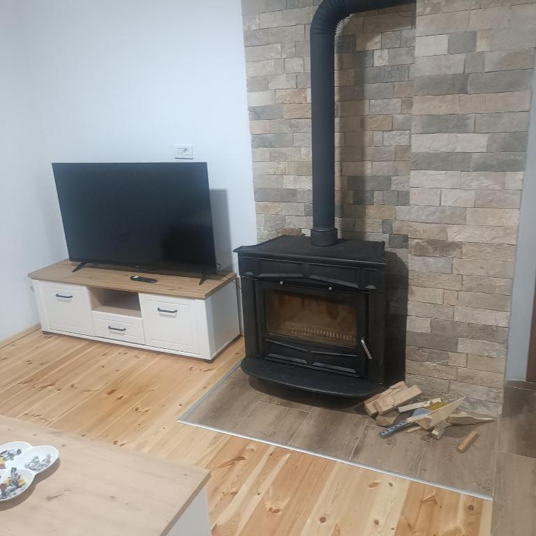 Apartment Helena 2 - B&B Zabljak