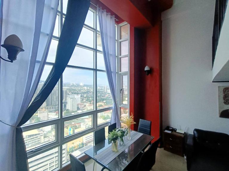 Majestic Condo | Loft Panorama over Fuente, Mango - B&B Cebu City
