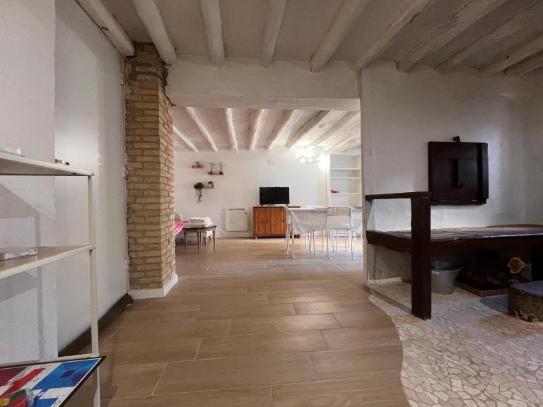 15min de Alquezar I Casa Felix Amplio Apt 2Hab, Gran Terraza & BBQ, Abiego - B&B Abiego