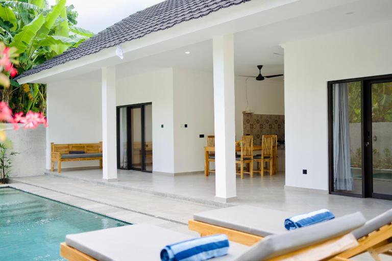 Lush Tropical Villa Central Amed - Chambres d'hôtes Amed