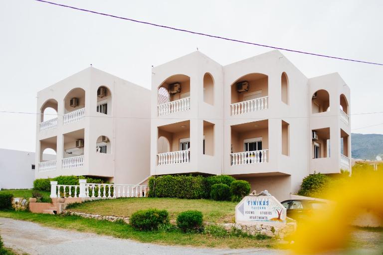 Finikas Apartments - Chambres d'hôtes Plakiás