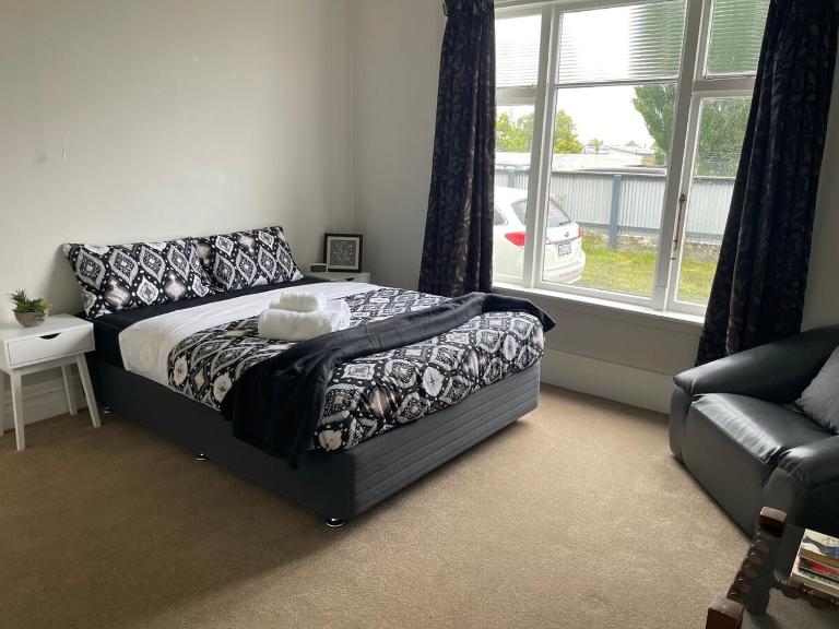 Madras Street #B Gem CBD, Cafés & Comfort - B&B Christchurch
