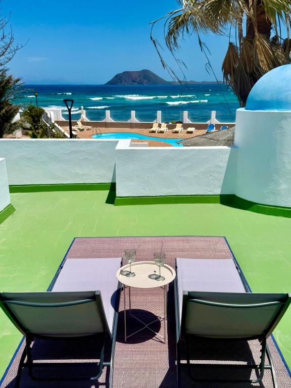 Geranio house, beachfront, pool, Corralejo - B&B Corralejo