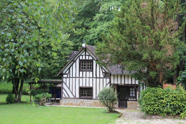 Les Chenes, petite maison 5-6 pers, piscine, tennis - B&B Guerquesalles
