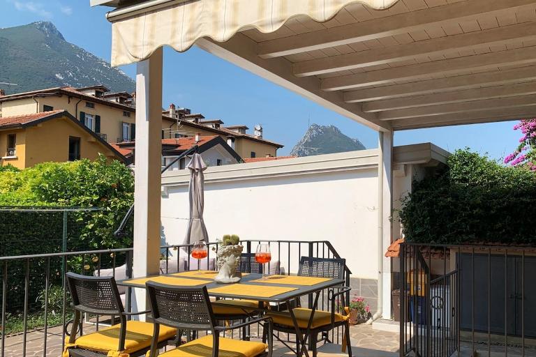 Seenahe Wohlfühl-Oase mit herrlicher Lounge-Area - B&B Toscolano-Maderno