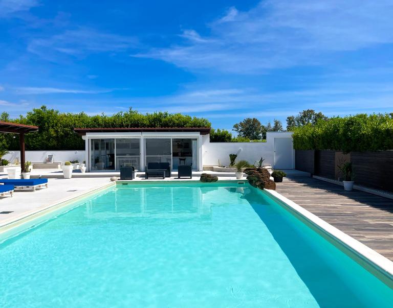 VILLA A CASA DI BETTY - Spacious & Bright Apartment with Private POOL - An Oasis of Peace to relax and recharge - Chambres d'hôtes Tor Tre Ponti