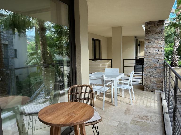 Les ISSAMBRES - Chambres d'hôtes Roquebrune-sur-Argens