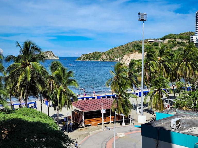 Apartamento frente y vista al mar 5B -By Bedviajes - B&B Gaira