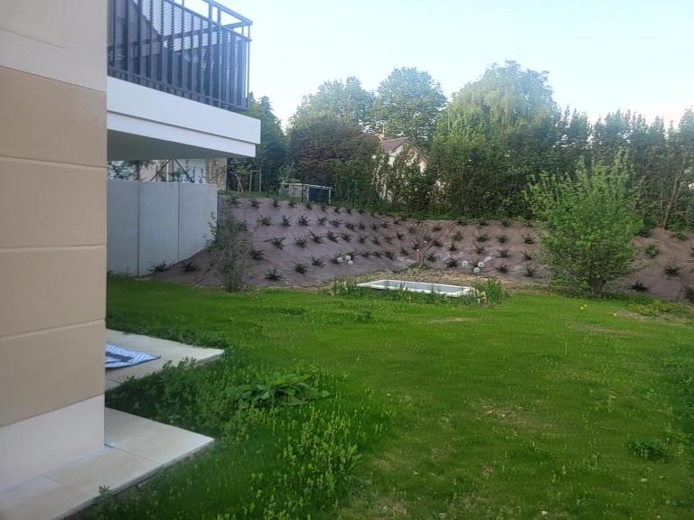 Chambre privée , dans un 4 pièces , avec SDB privative - B&B Saint-Witz