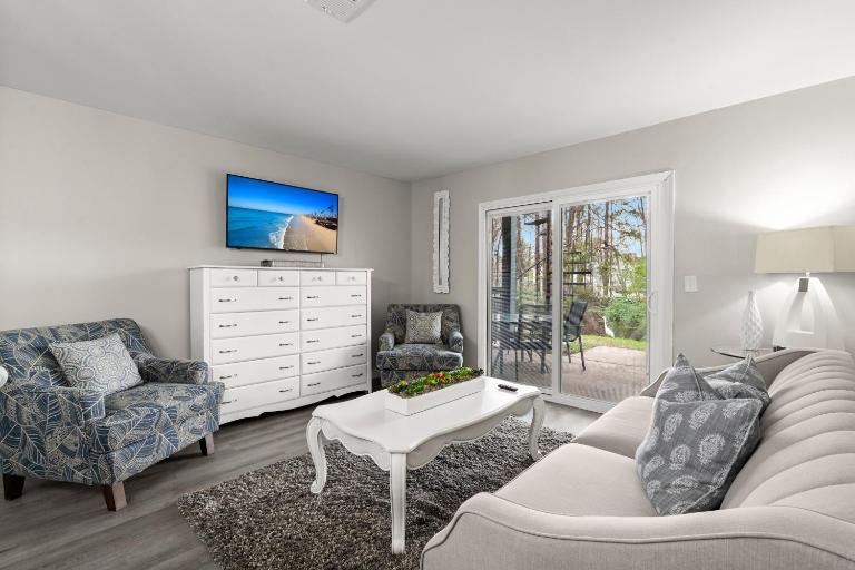 Modern Retreat - Bed and Breakfast Charleston