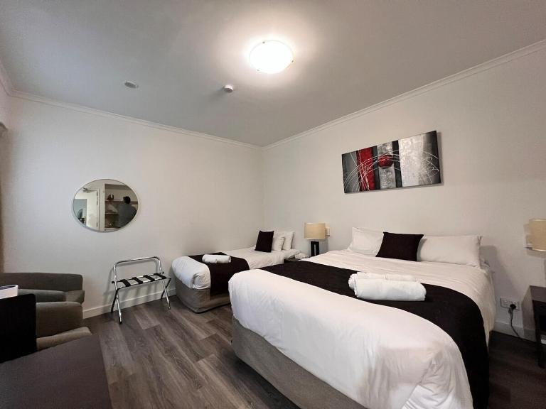 city gouger unit 304 - B&B Adelaide
