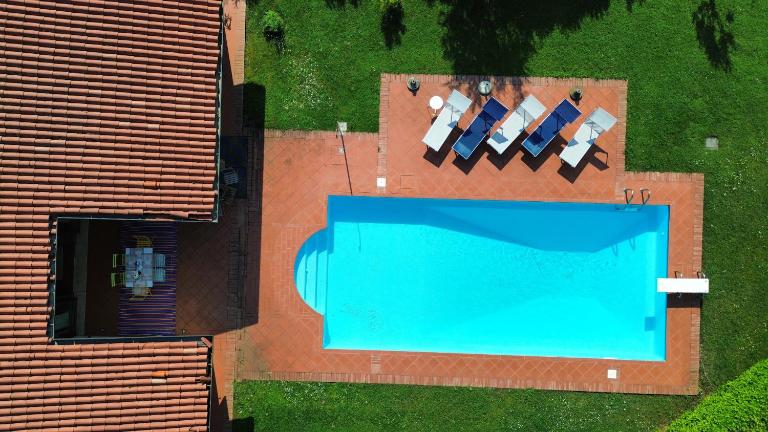 Villa Paradiso 4 rooms 4 baths by Bookinggardalake - B&B San Felice del Benaco