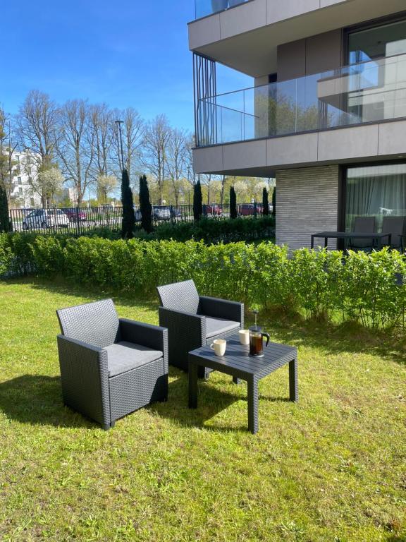 OLIWA Apartament przy Parku SMALL PRIVATE GARDEN AND FREE PARKING - B&B Gdansk