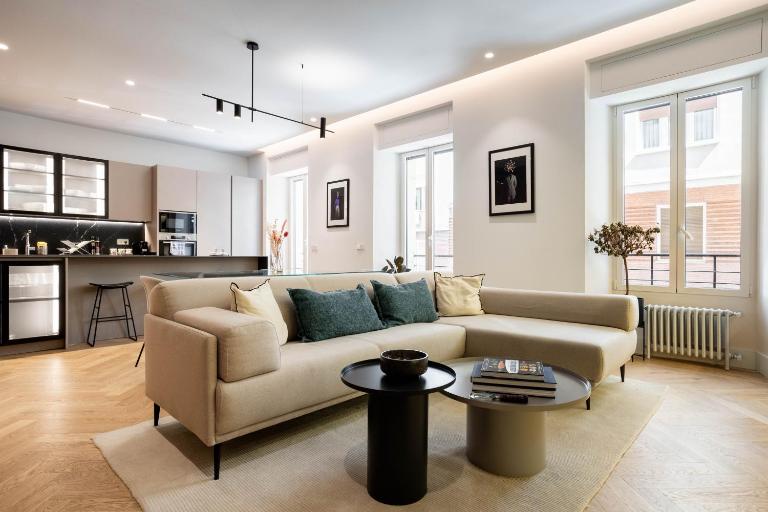 NUEVO Apartamento Premium en zona Retiro - Bed and Breakfast Madrid