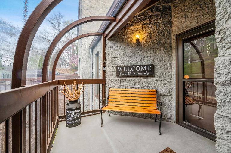 My Happy Place by Avada Properties - Bed and Breakfast Gatlinburg