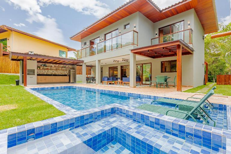 PF107 Casa 5 Suítes Piscina com Hidro AQ - B&B Praia do Forte