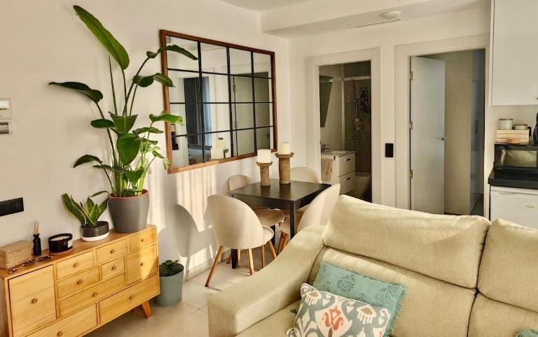 Apartamento nuevo centro con piscina - B&B Torremolinos