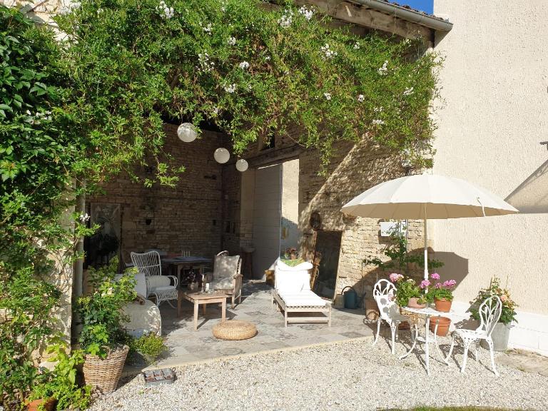 La Maison Ânanda - Ferienwohnung Aigre