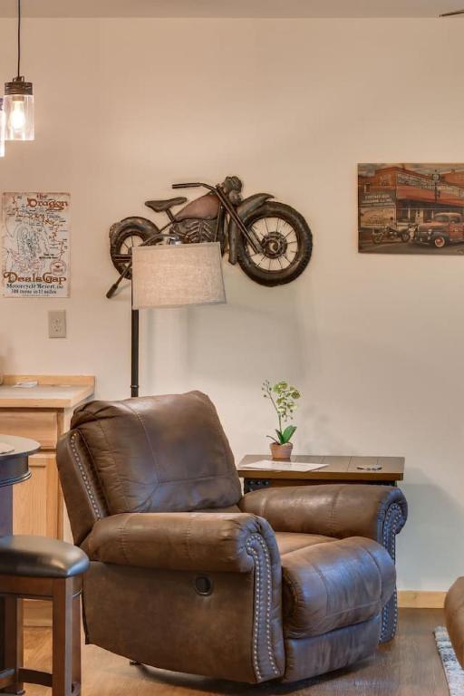 Smoky Mountain Basecamp Just 5 Mins to Harrah Casino - Ferienwohnung Bryson City