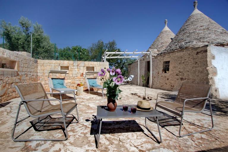 Trullo San Giovanni - B&B Castellana