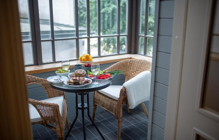 Kuhrhaus Apartment by Pilat - 400 m to Beach - Bed and Breakfast Liepāja