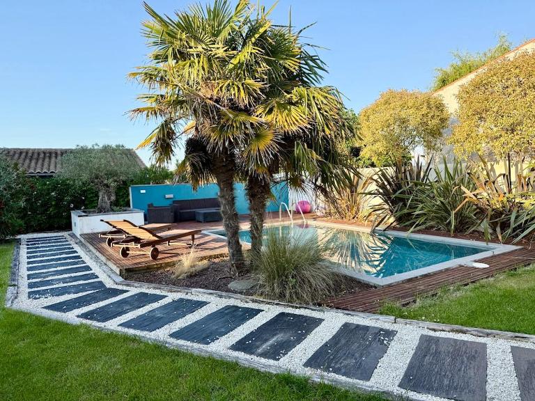 Maison de caractère avec piscine - Bed and Breakfast Dolus-d'Oléron
