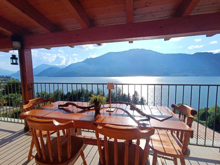 Casa del Sole by Gottschalk - Ferienwohnung Dorio am See