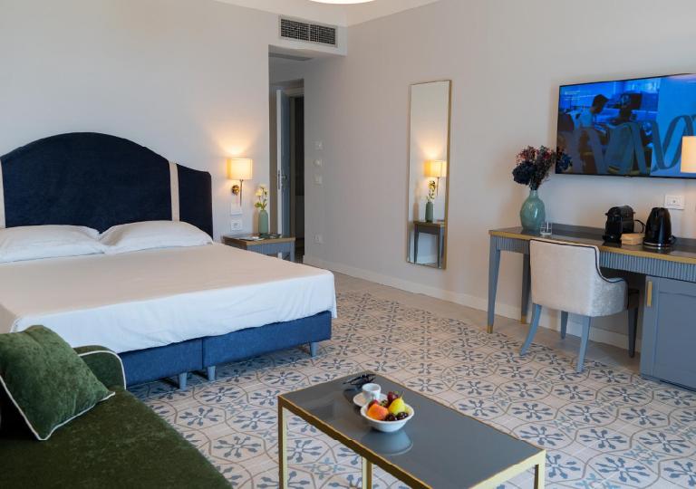 Villa Vincenza Deluxe Rooms - Bed and Breakfast Capo d'Orlando