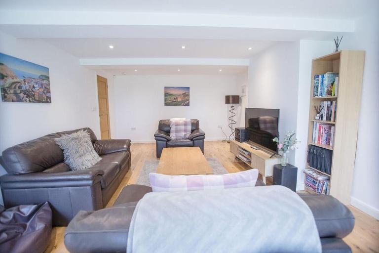Superb 2 bedroom town apartment, quiet location - B&B Harrogate