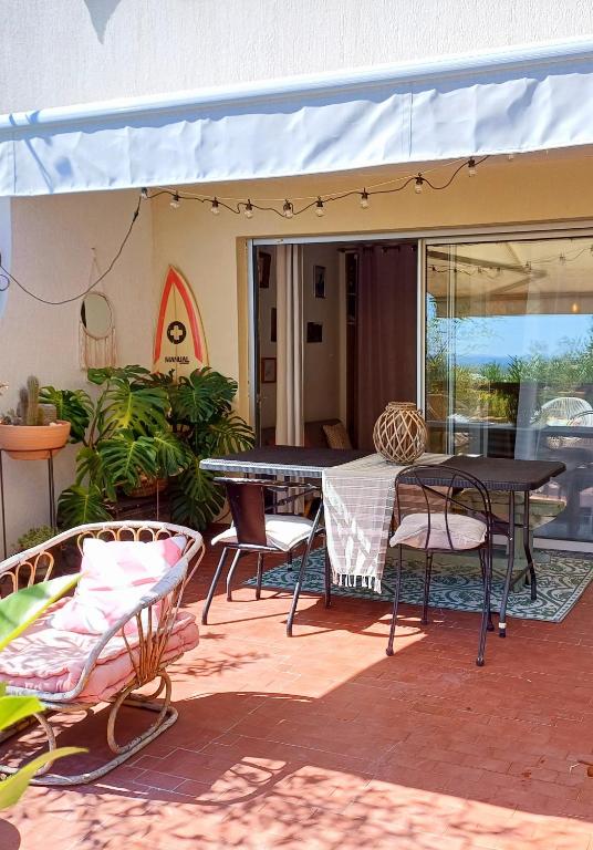 Charmant studio terrasse avec vue, plein sud - Ferienwohnung Nîmes