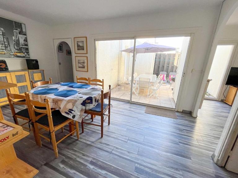 Maison Bord de Mer 6 à 7 pers au Grau du Roi - Chambres d'hôtes Le Grau-du-Roi