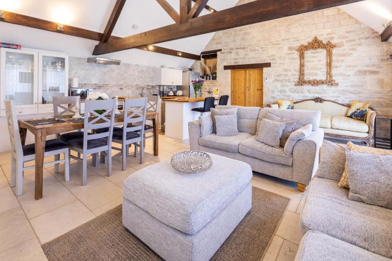 The Dovecote 3-Bed Cottage Rowden Manor - B&B Chippenham