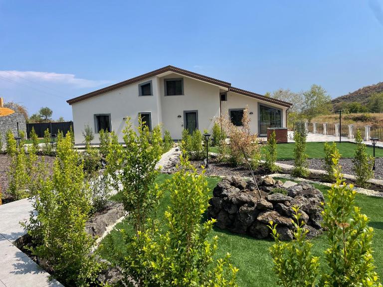 Romano's Ville&Apartaments - B&B Fleri