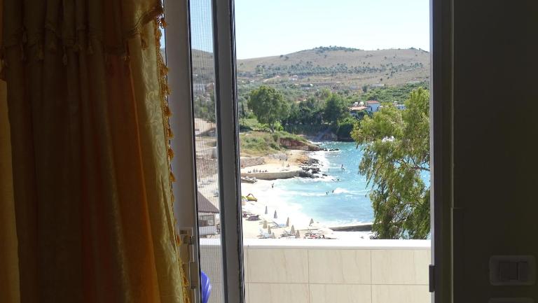 Modern Sea View Apartment - B&B Ksamil